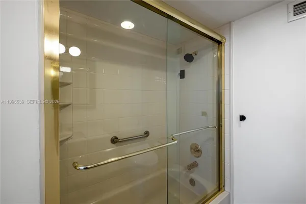$235,000 | 2150 Sans Souci Boulevard, Unit A1607, North Miami, FL 33181