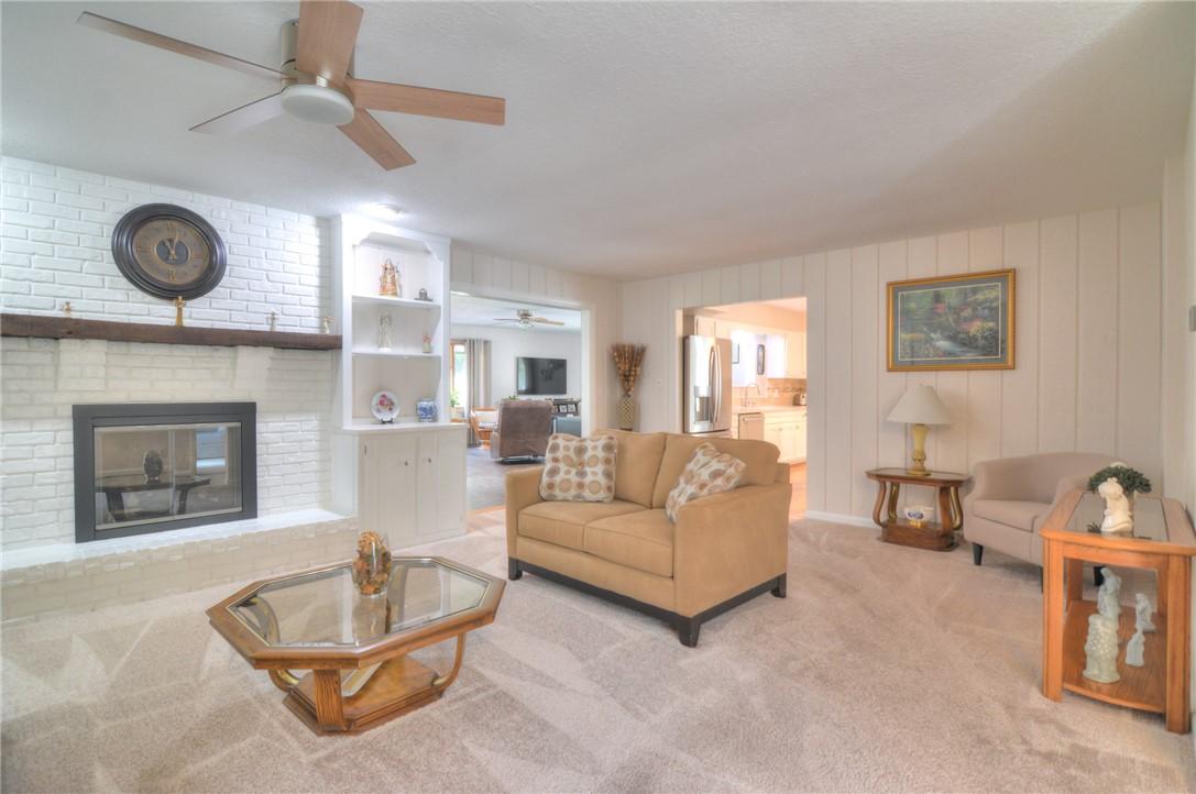 5223 North MacArthur Road Forsyth, IL 62535 - Photo 10 of 46 Gallery Image 10