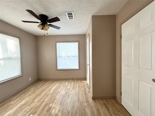 $165,000 | 909 West Elder Street, Colmesneil, TX 75938