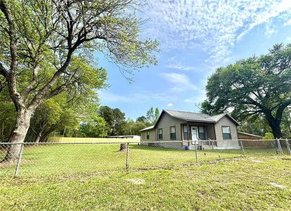 $165,000 | 909 West Elder Street, Colmesneil, TX 75938