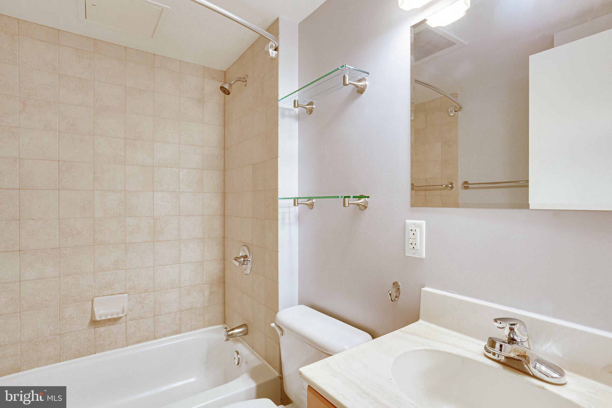 800 4th Street Southwest, Unit N307 Washington, DC 20024 - Photo 15 of 27