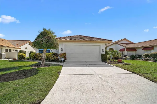 $369,000 | 4717 Peridia Boulevard East, Bradenton, FL 34203