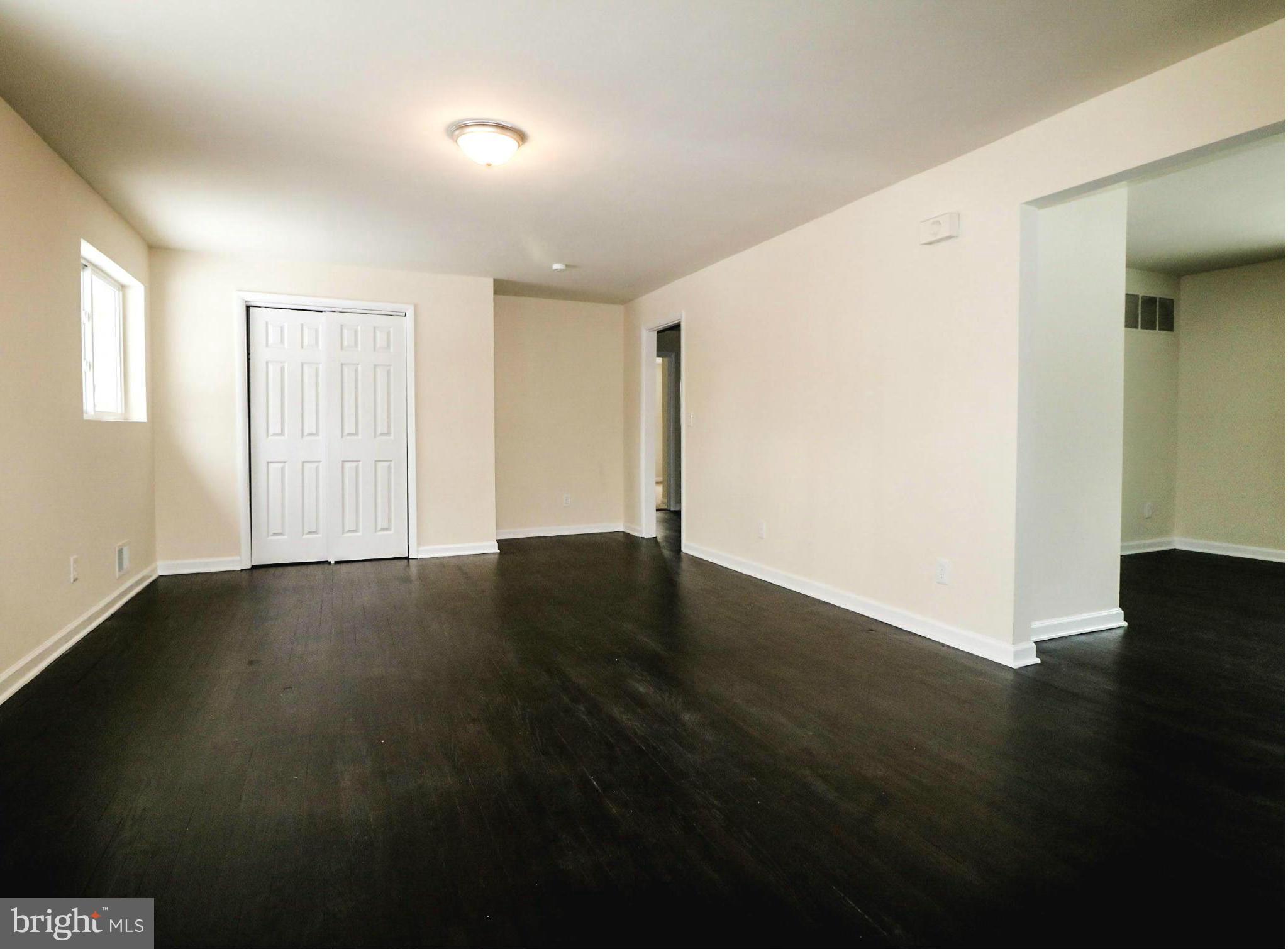 18304 Cabin Road Triangle, VA 22172 - Photo 14 of 30 Living Room
