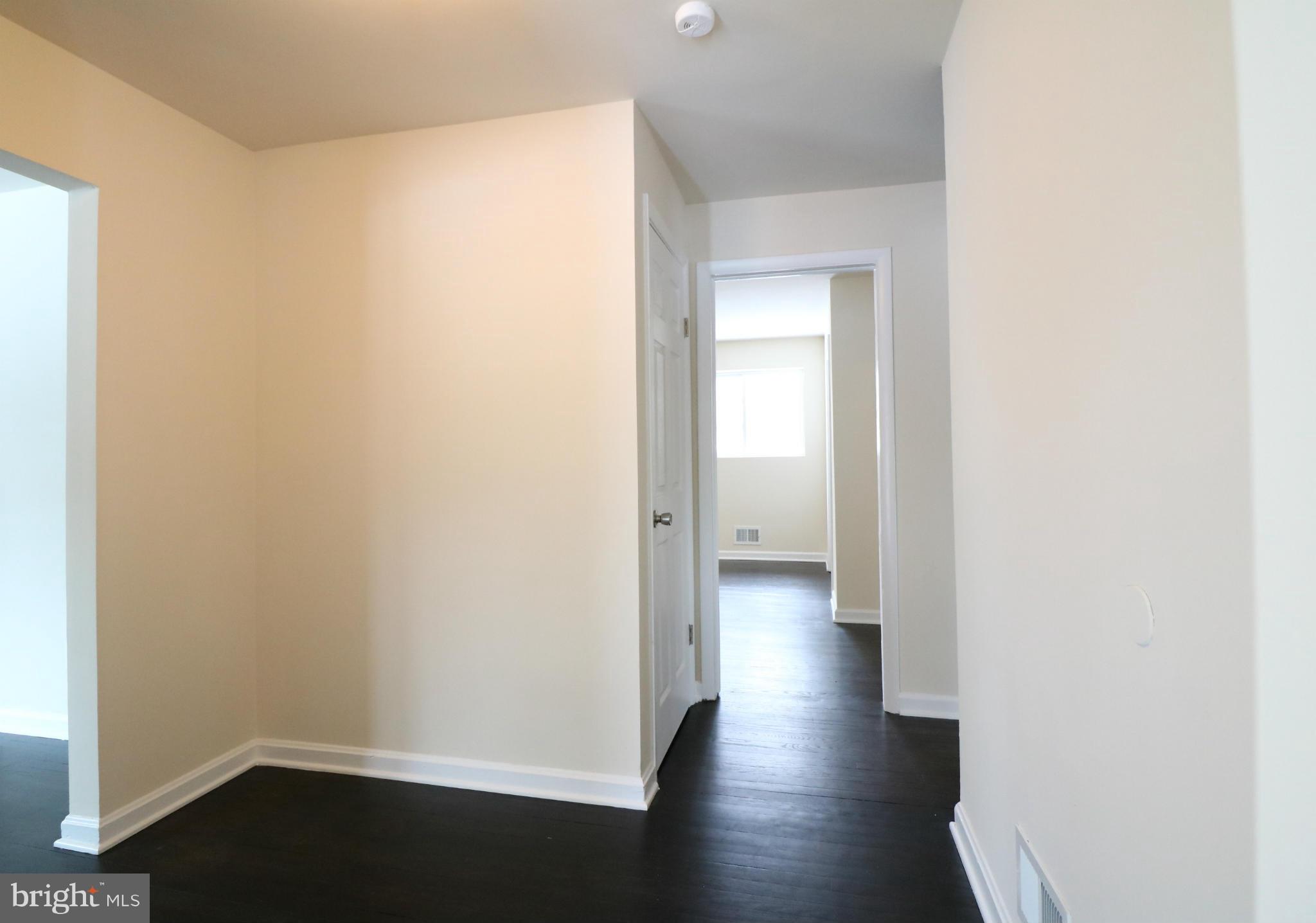 18304 Cabin Road Triangle, VA 22172 - Photo 2 of 30 Entry Way