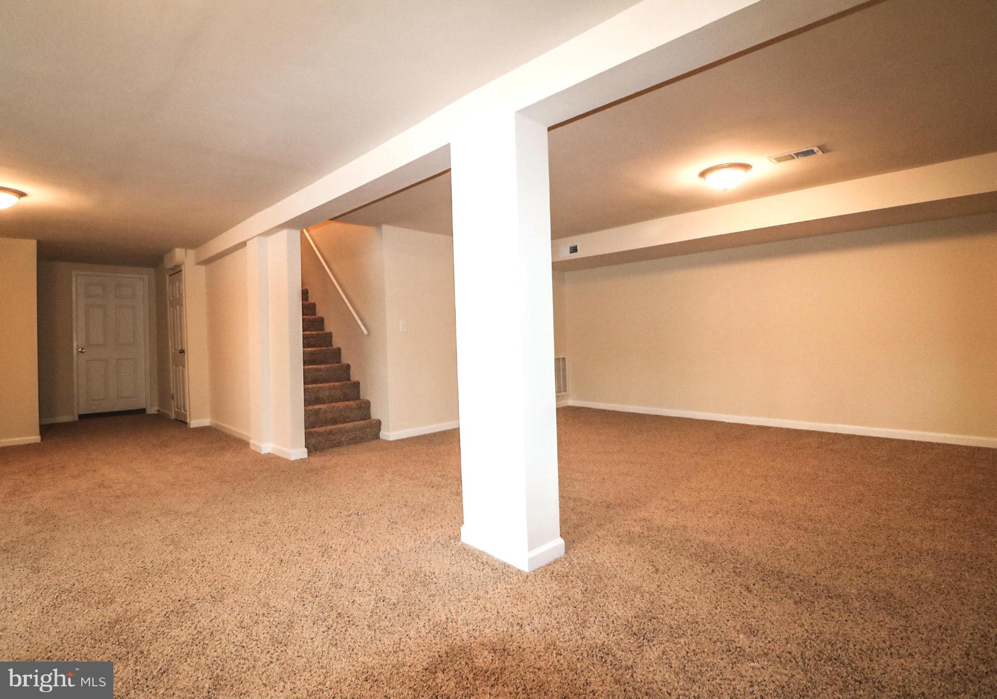 18304 Cabin Road Triangle, VA 22172 - Photo 25 of 30 Basement/Rec Room