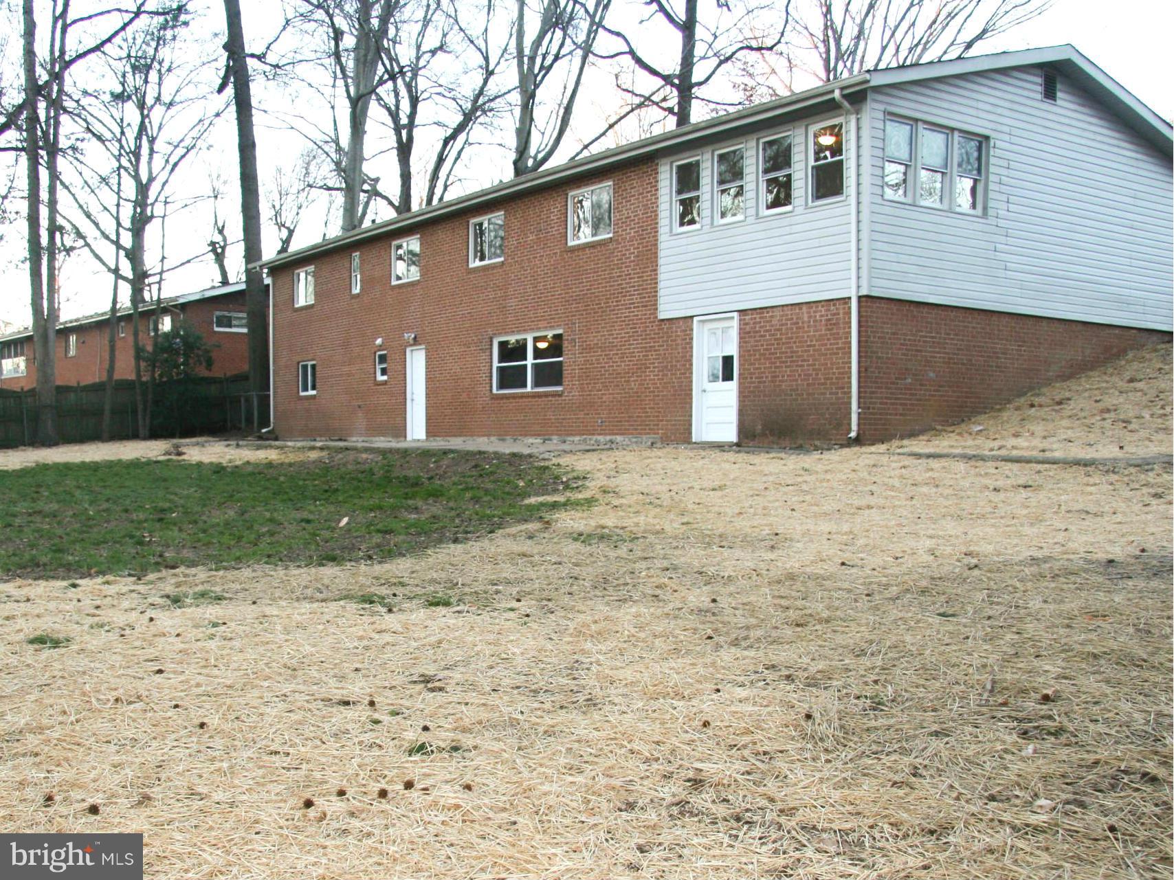 18304 Cabin Road Triangle, VA 22172 - Photo 30 of 30 Exterior (Rear)