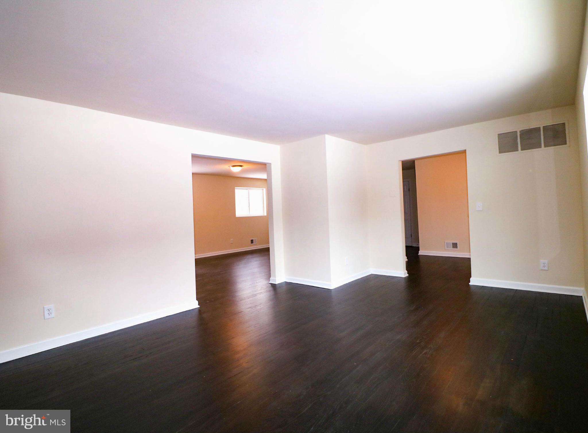 18304 Cabin Road Triangle, VA 22172 - Photo 5 of 30 Living Room