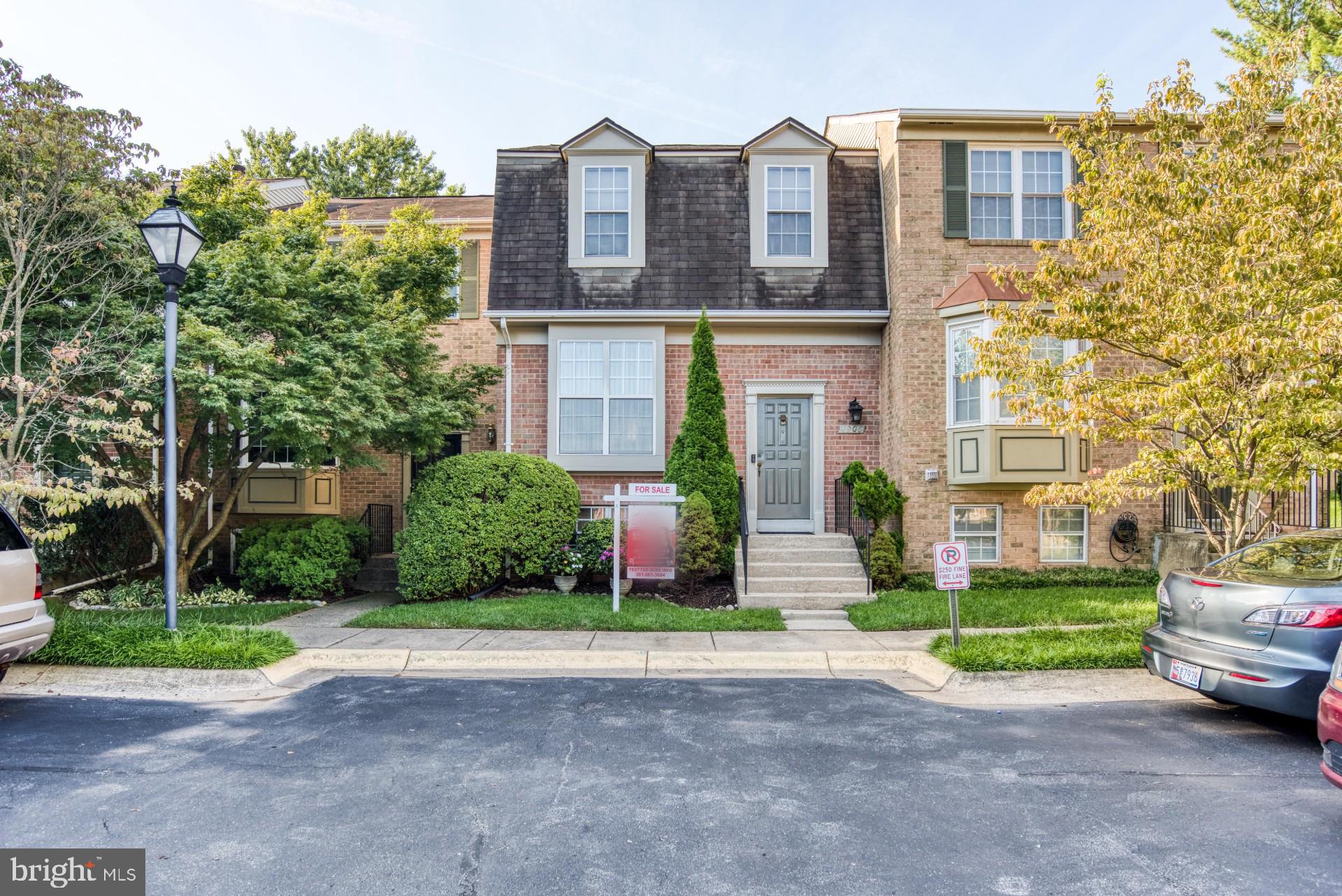 1906 Brightleaf Court Silver Spring, MD 20902 - Photo 2 of 43 Front