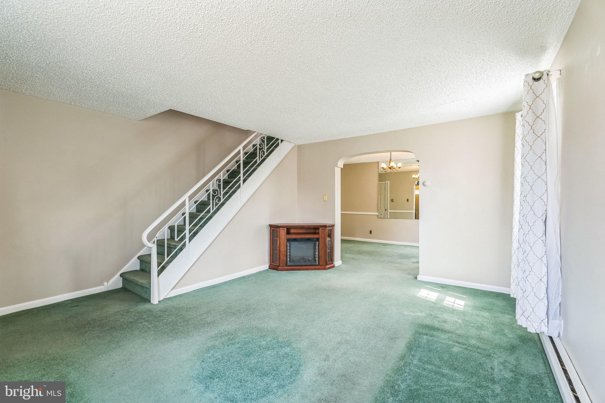 855 Medway Road Philadelphia, PA 19115 - Photo 3 of 30 an entryway with an empty room