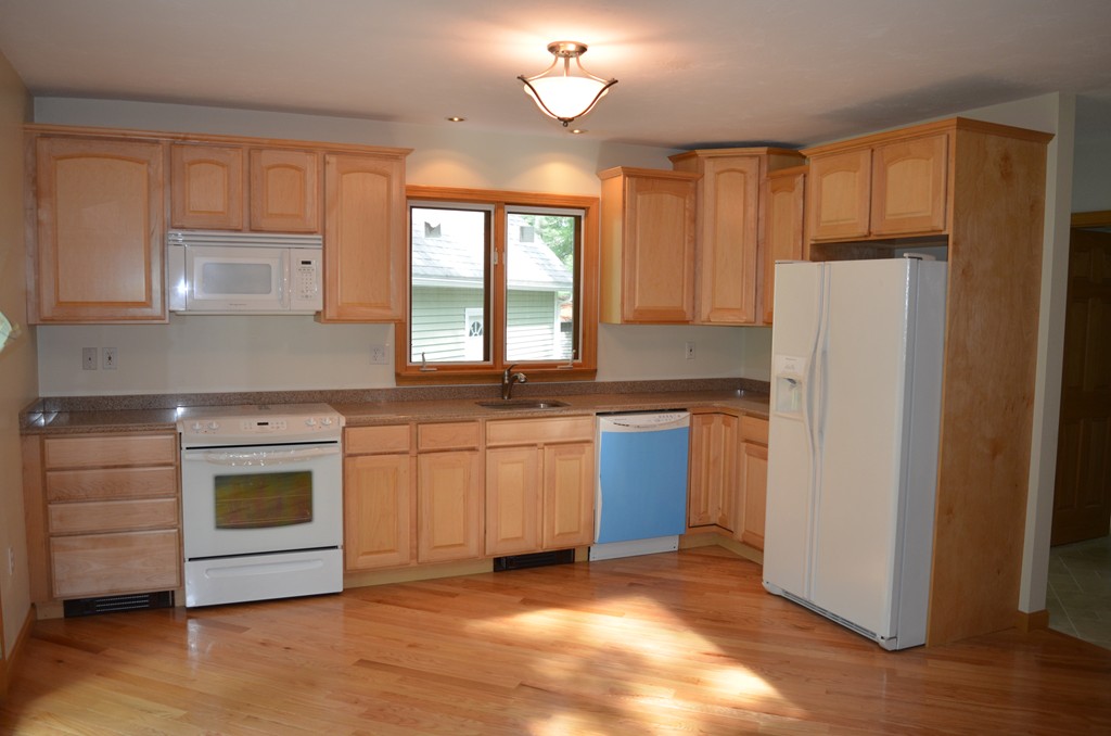 5 Pine Road North Brookfield, MA 01535 - Photo 3 of 24 Gallery Image 3