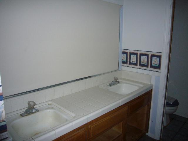 14898 Brookhill Road Madera, CA 93636 - Photo 11 of 15 Gallery Image 11