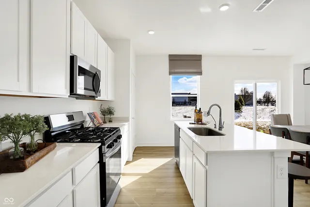 $359,995 | 2420 Fir Drive, Greenfield, IN 46140