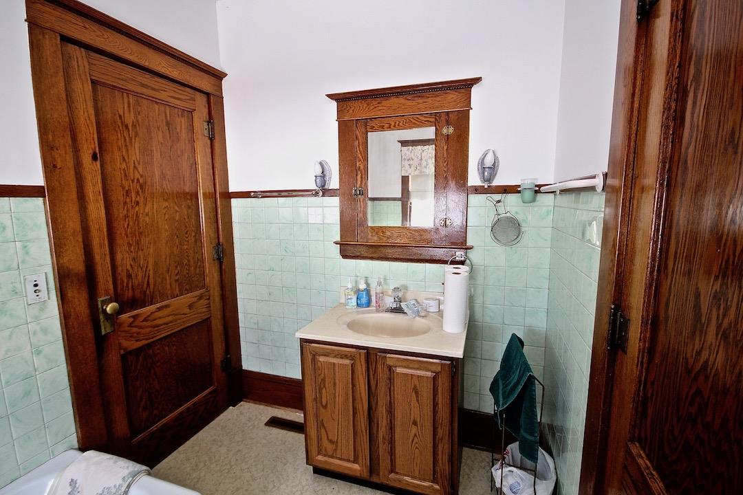 659 West Weidman Road Mount Pleasant, MI 48858 - Photo 11 of 22 1870580-13.JPG
