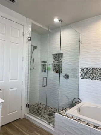 $4,200 | 2001 Coral Heights Boulevard, Oakland Park, FL 33308