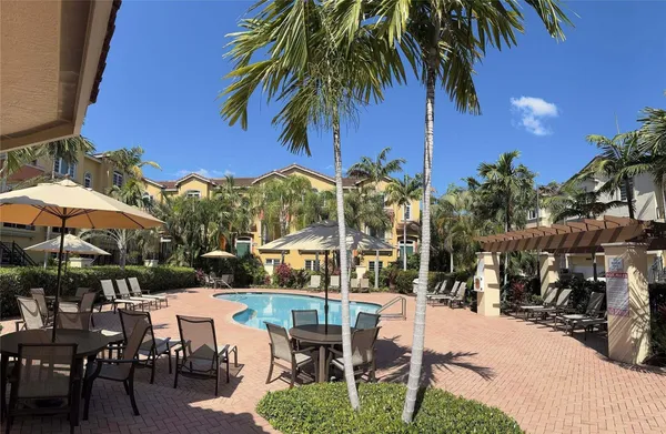$4,200 | 2001 Coral Heights Boulevard, Oakland Park, FL 33308