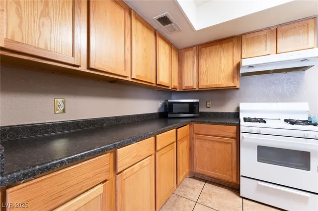 $330,000 | 3647 Elegant Saint Court, Las Vegas, NV 89115