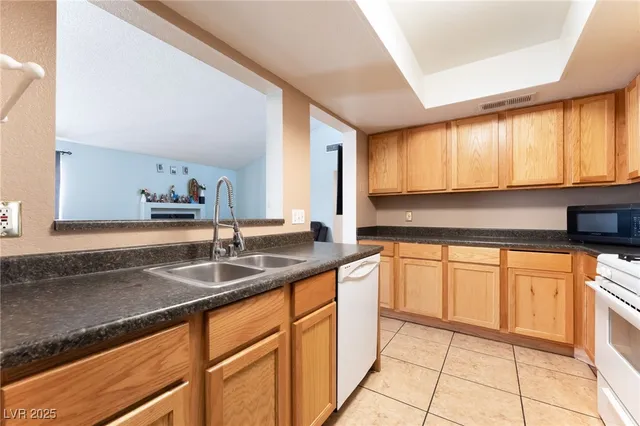 $330,000 | 3647 Elegant Saint Court, Las Vegas, NV 89115