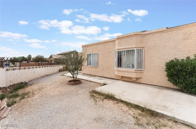 $330,000 | 3647 Elegant Saint Court, Las Vegas, NV 89115