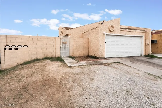 $330,000 | 3647 Elegant Saint Court, Las Vegas, NV 89115