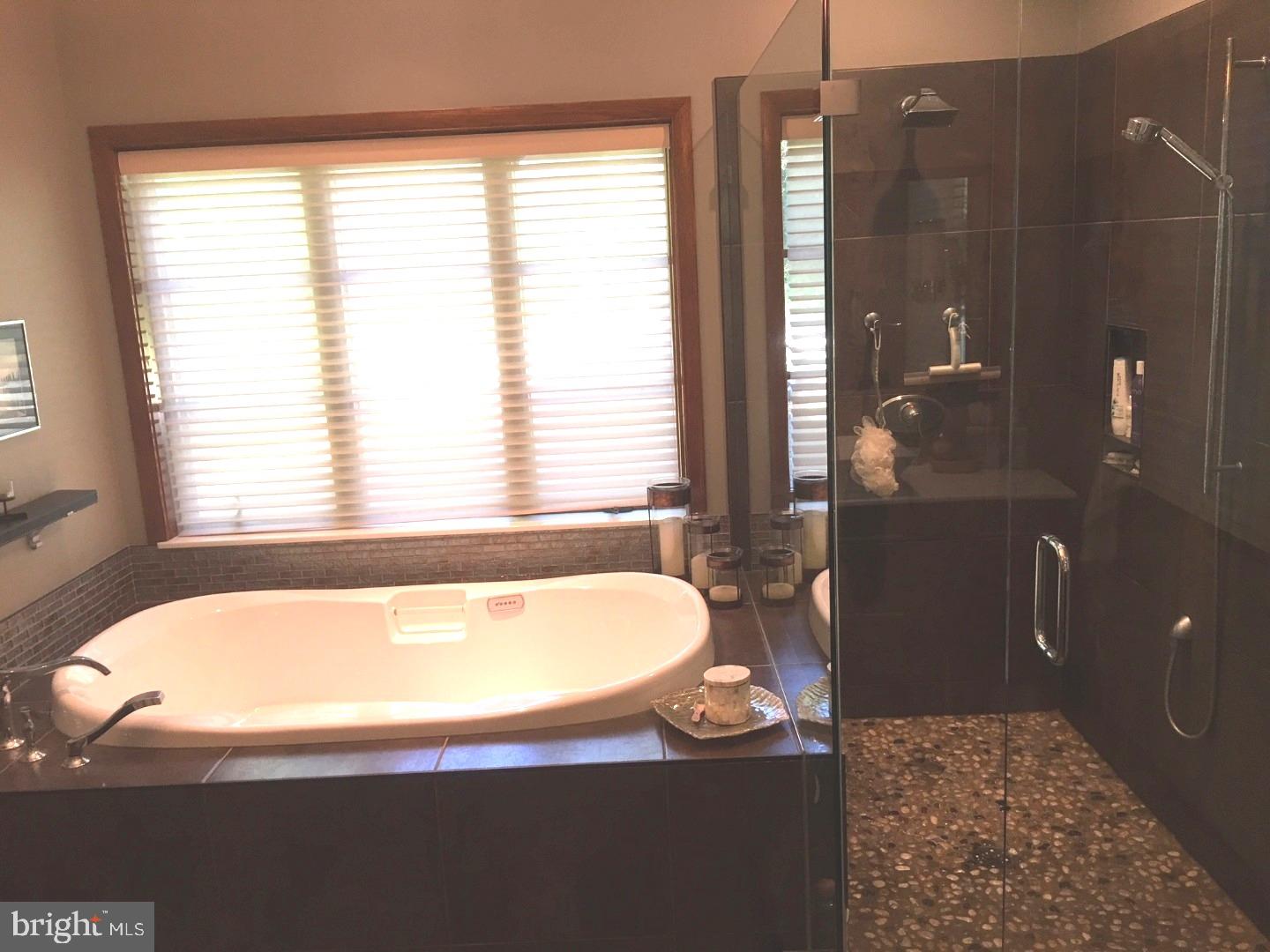 3388 Paper Mill Road Huntingdon Valley, PA 19006 - Photo 14 of 25 Master Bathroom