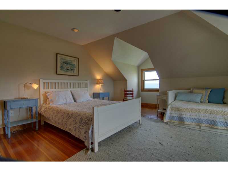 8 Minnesota Road Little Compton, RI 02837 - Photo 11 of 22 Bedroom.