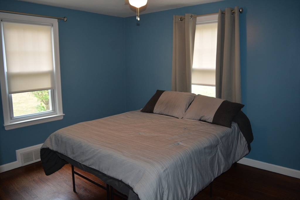 44 Brookside Circle Springfield, MA 01129 - Photo 17 of 42