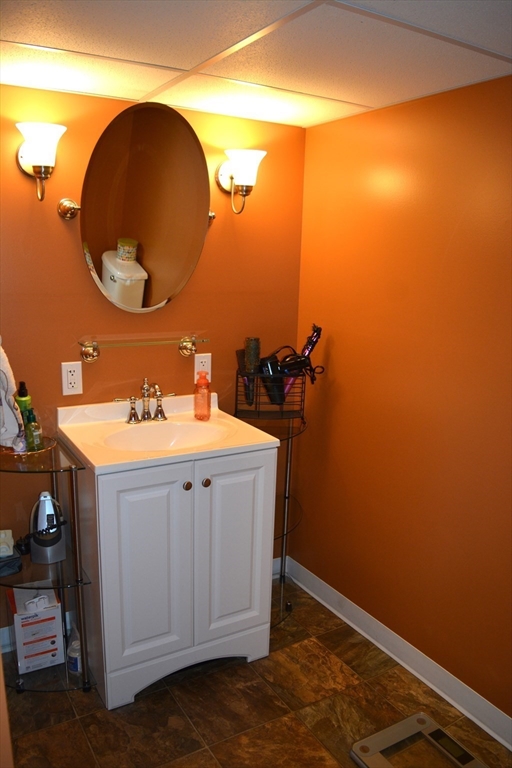 44 Brookside Circle Springfield, MA 01129 - Photo 34 of 42