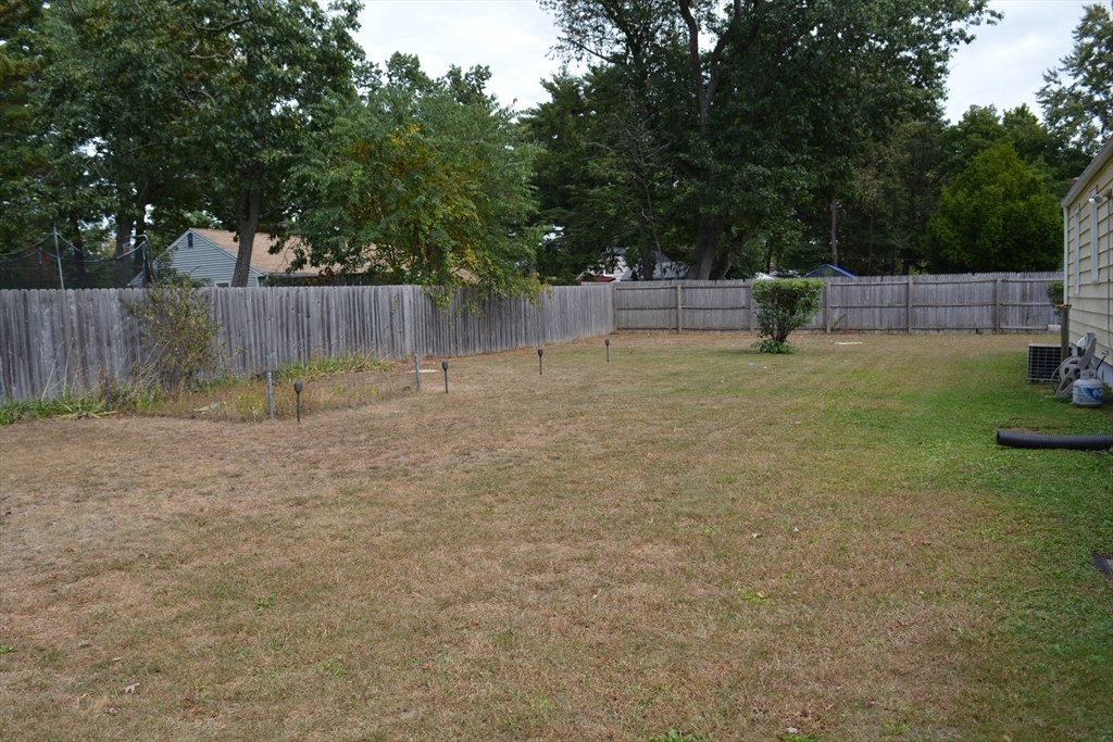 44 Brookside Circle Springfield, MA 01129 - Photo 38 of 42