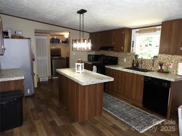 $289,900 | 31 McGee Hl Road, Fairview, NC 28730