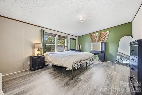 $284,900 | 31 McGee Hl Road, Fairview, NC 28730