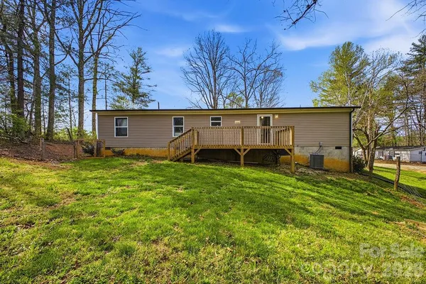 $284,900 | 31 McGee Hl Road, Fairview, NC 28730