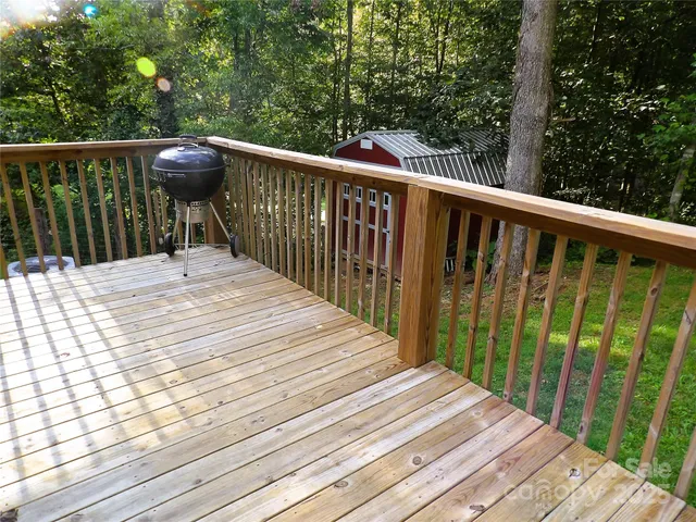$289,900 | 31 McGee Hl Road, Fairview, NC 28730