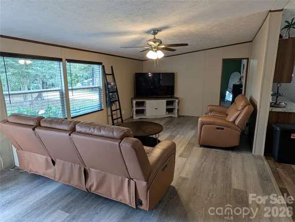 $284,900 | 31 McGee Hl Road, Fairview, NC 28730