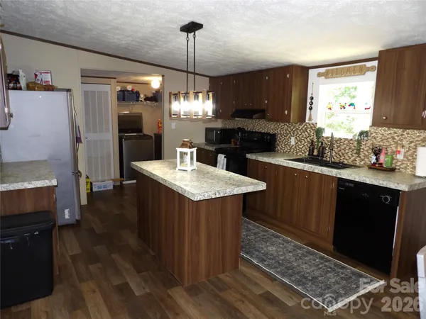 $284,900 | 31 McGee Hl Road, Fairview, NC 28730