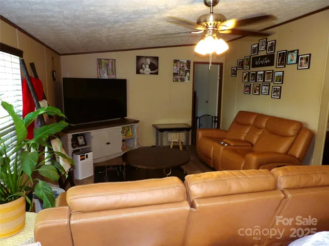 $289,900 | 31 McGee Hl Road, Fairview, NC 28730