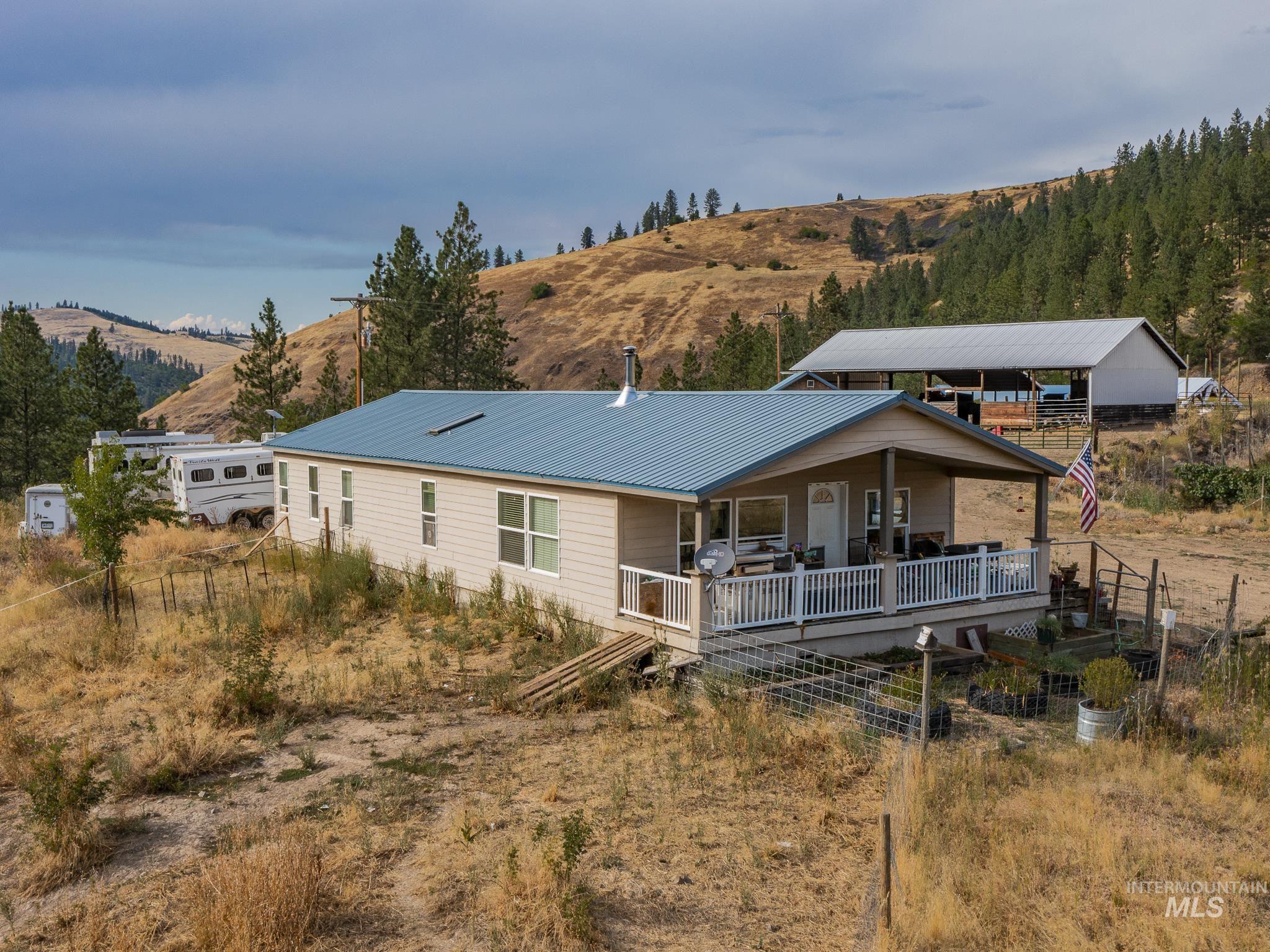 3608 Highway 13 Stites, ID 83552 - Photo 15 of 44