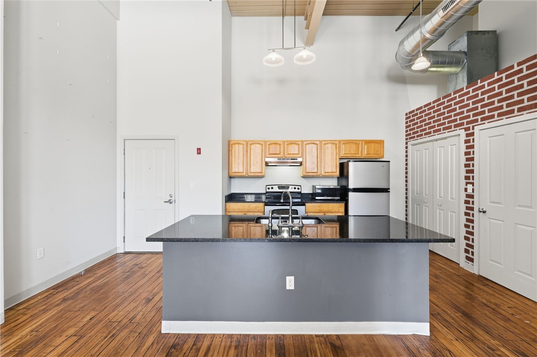 685 Social Street, Unit 313 Woonsocket, RI 02895 - Photo 10 of 22