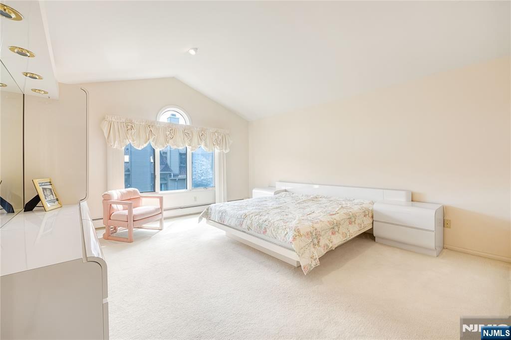 856 Hemlock Court, Unit T175 Norwood, NJ 07648 - Photo 21 of 37