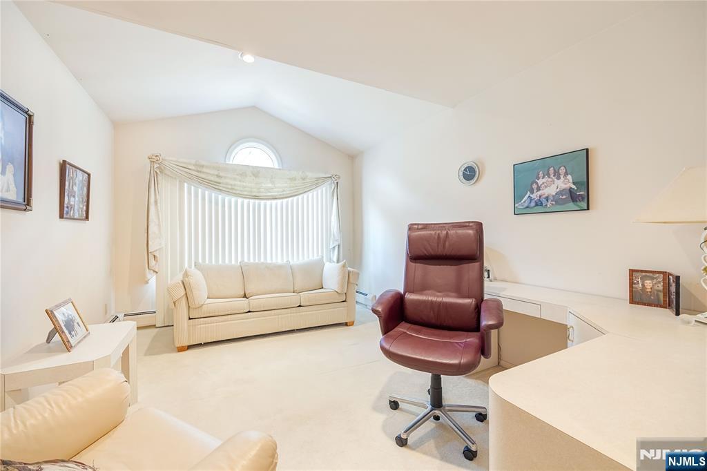 856 Hemlock Court, Unit T175 Norwood, NJ 07648 - Photo 26 of 37