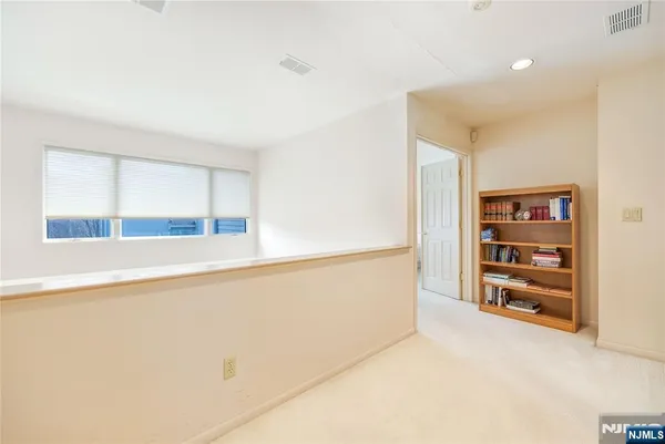 $890,000 | 856 Hemlock Court, Unit T175, Norwood, NJ 07648