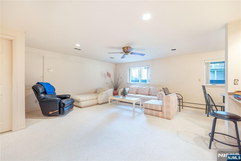 856 Hemlock Court, Unit T175 Norwood, NJ 07648 - Photo 30 of 37