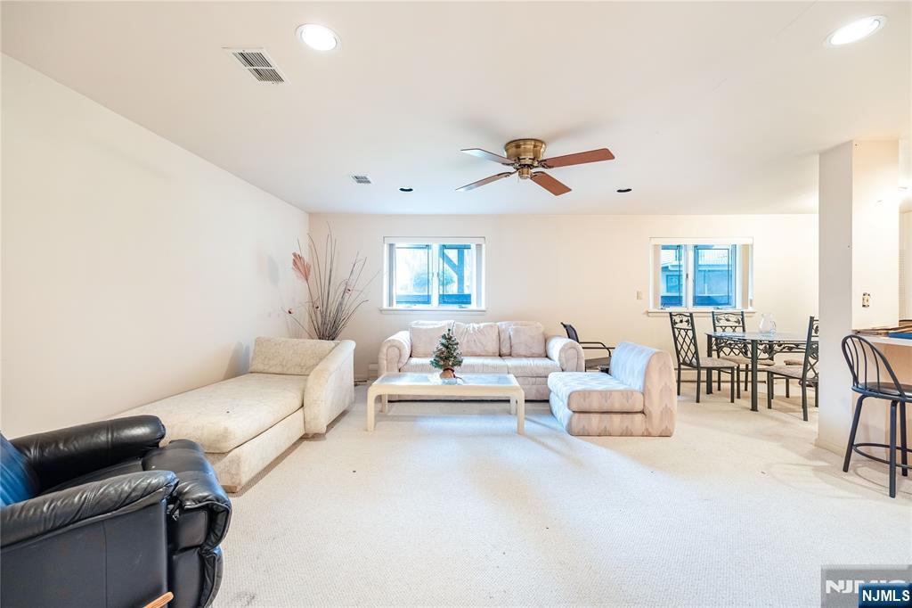 856 Hemlock Court, Unit T175 Norwood, NJ 07648 - Photo 31 of 37