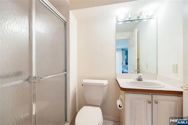 $890,000 | 856 Hemlock Court, Unit T175, Norwood, NJ 07648