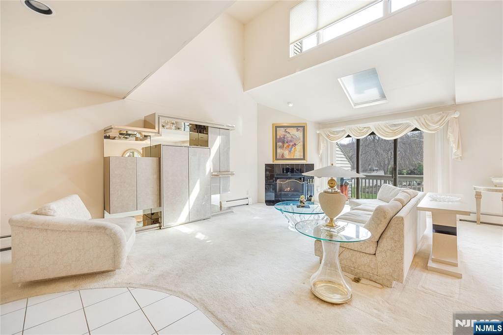 856 Hemlock Court, Unit T175 Norwood, NJ 07648 - Photo 7 of 37