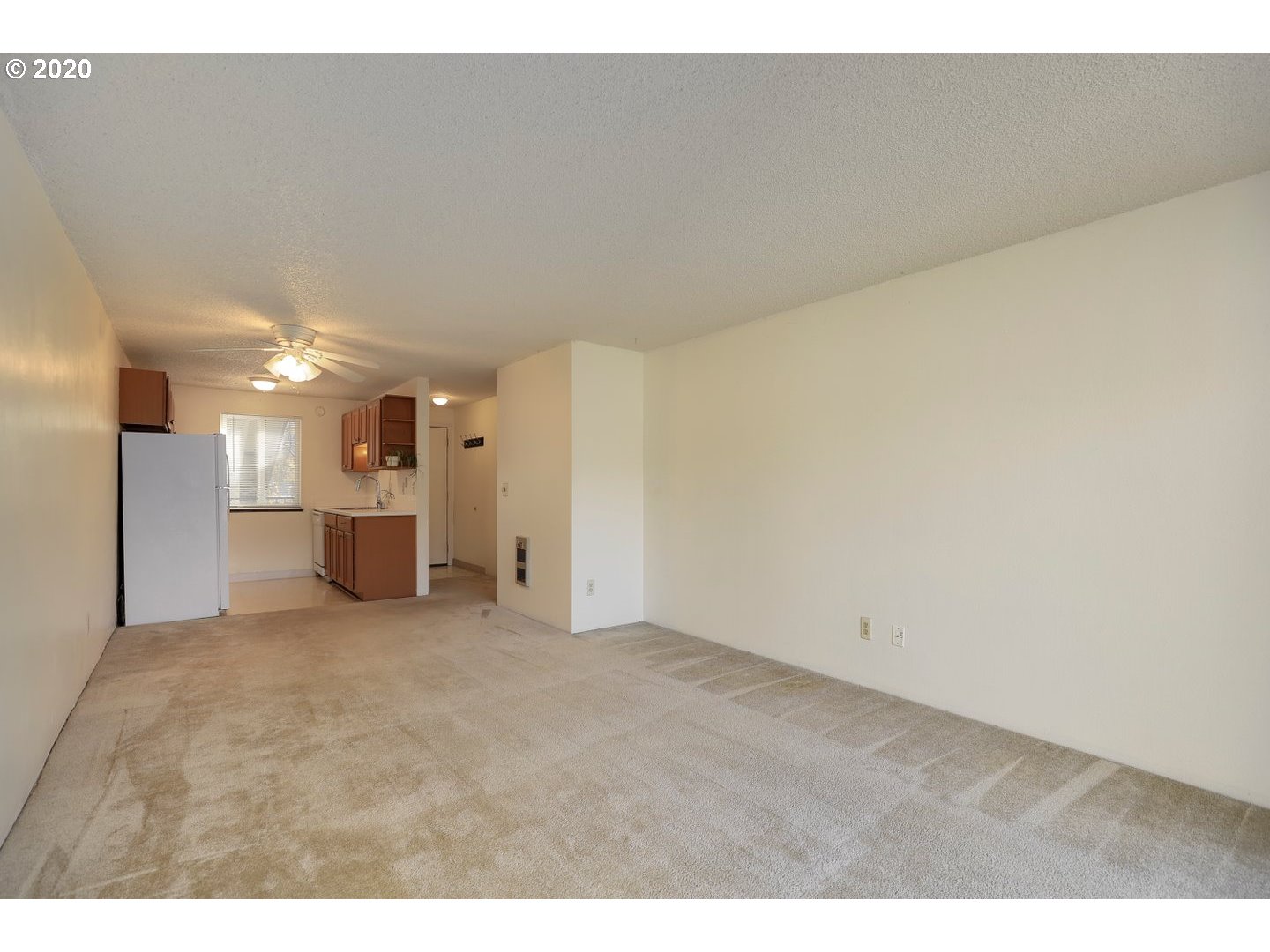 14095 Southwest Walker Road, Unit 7 Beaverton, OR 97005 - Photo 4 of 22 Gallery Image 4