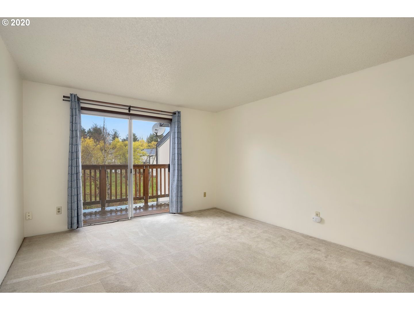 14095 Southwest Walker Road, Unit 7 Beaverton, OR 97005 - Photo 6 of 22 Gallery Image 6
