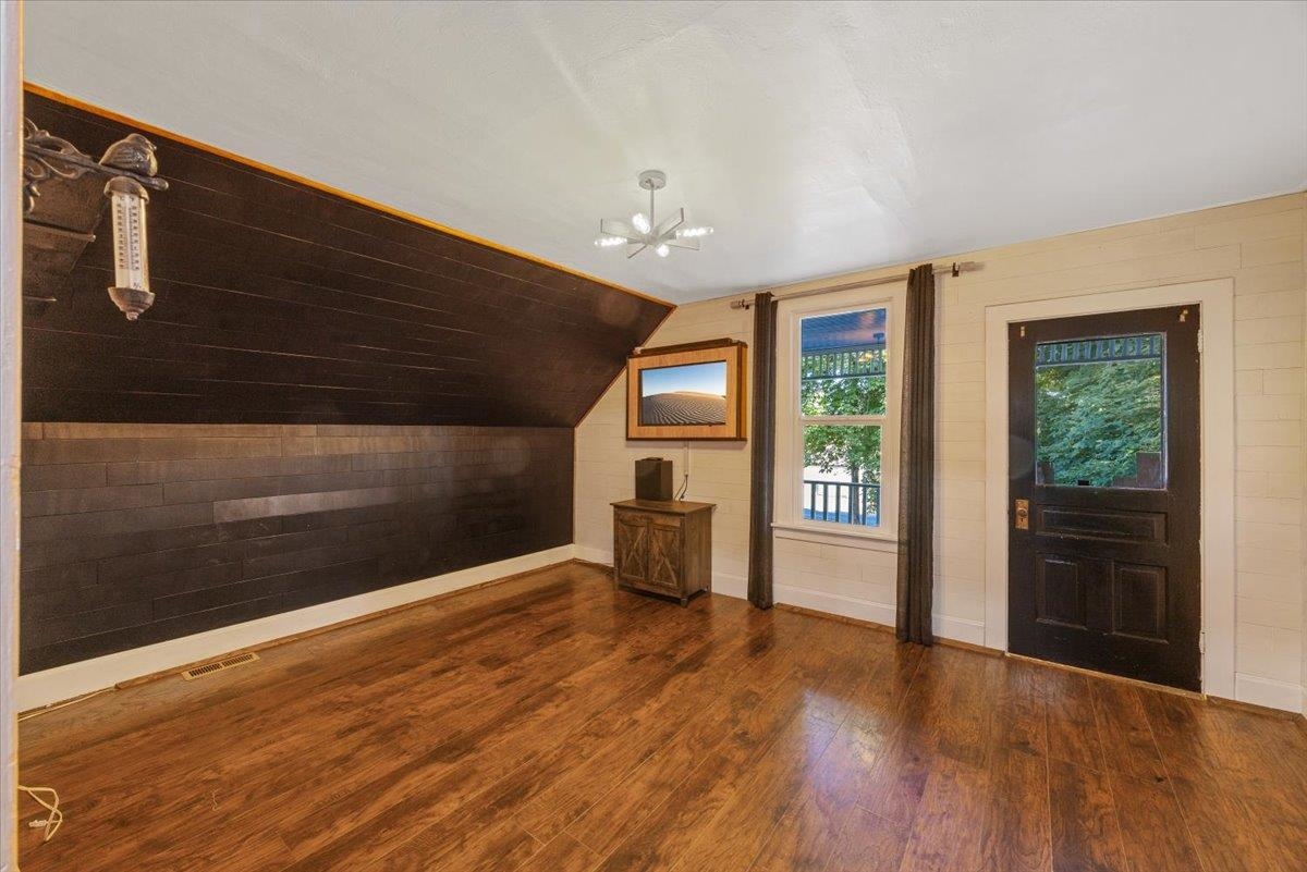 2621 North Colville Road Spokane, WA 99224 - Photo 16 of 48 Gallery Image 16