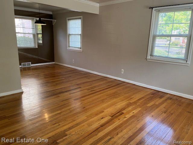 695 Graefield Court Birmingham, MI 48009 - Photo 2 of 14