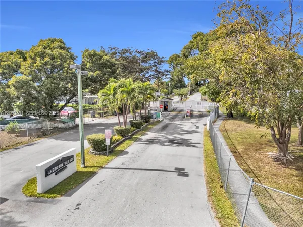 $2,600 | 19800 Southwest 180th Avenue, Unit 563, Miami, FL 33187