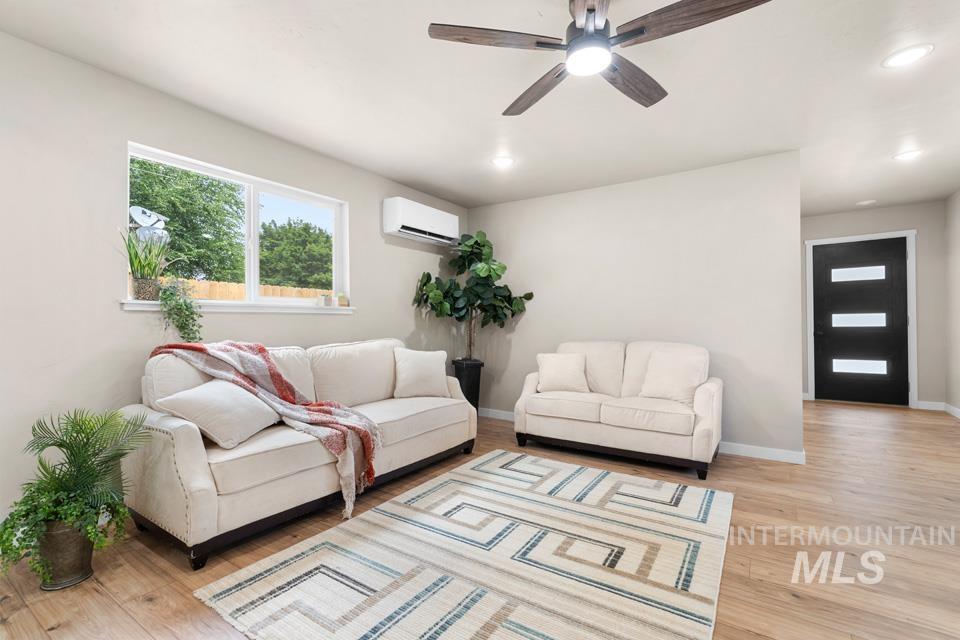 625 West 6th Street Weiser, ID 83672 - Photo 4 of 35